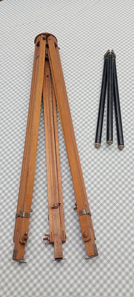 vintage statieven 1x hout 1x metaal, Audio, Tv en Foto, Fotografie | Statieven en Balhoofden, Zo goed als nieuw, Ophalen of Verzenden