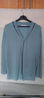 Lichtblauwe en witte blouse Xandres L met strik., Kleding | Dames, Blouses en Tunieken, Ophalen of Verzenden, Zo goed als nieuw