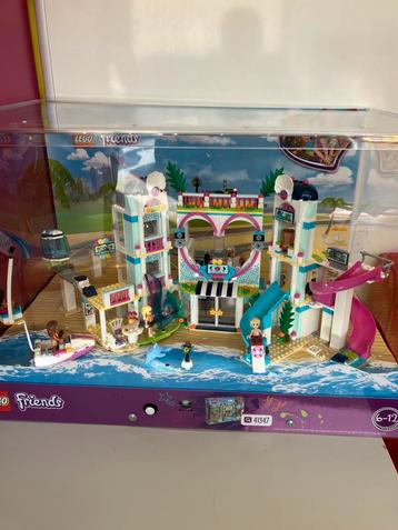 Lego Friends display vitrine Heartlake City resort nr 41347 beschikbaar voor biedingen