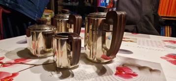 zilveren metalen art deco koffie- en theeservies
