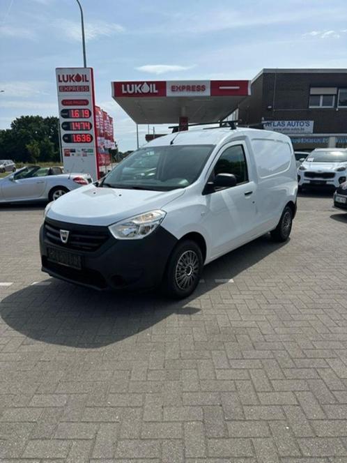 Dacia Dokker 1600 Lichte Vracht Benzine! Zeer Netjes!, Auto's, Bestelwagens en Lichte vracht, Bedrijf, Te koop, Radio, Schuifdeur