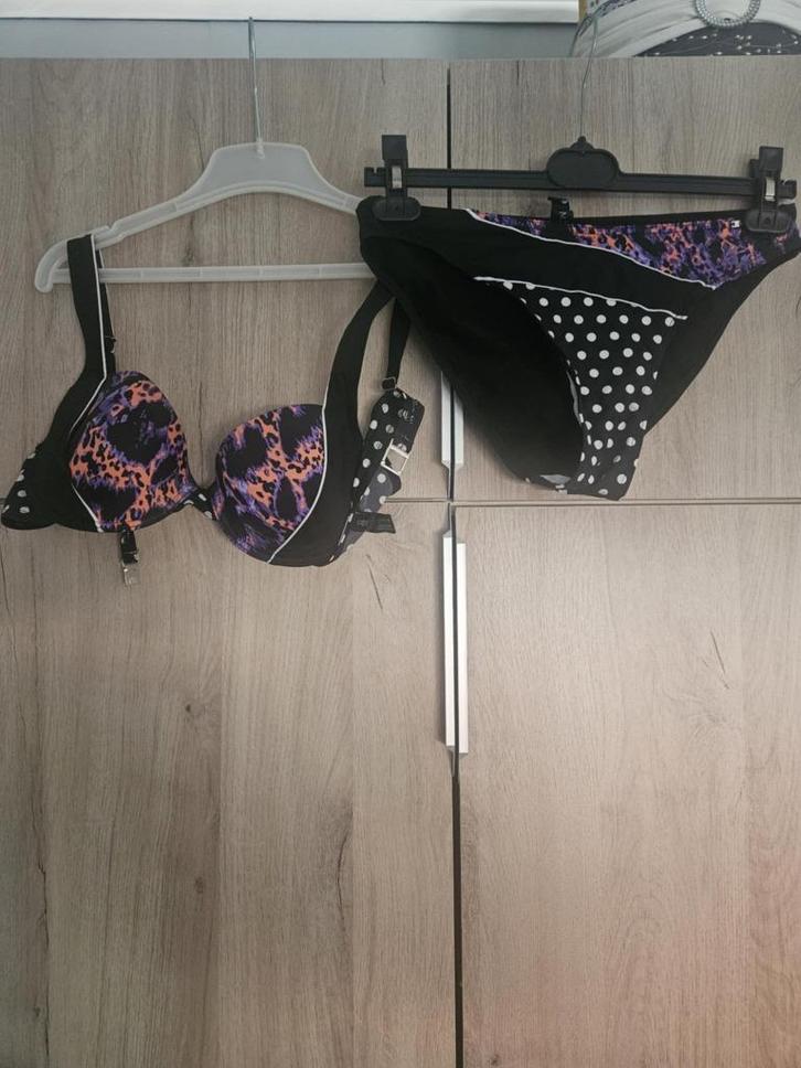 Bikini's, Kleding | Dames, Badmode en Zwemkleding, Gedragen, Bikini, Zwart, Ophalen of Verzenden