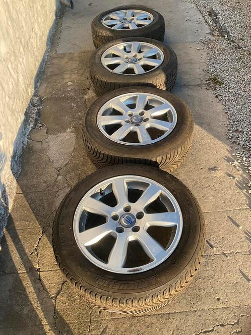Roues VOLVO avec pneus hiver 205-55/16, Auto-onderdelen, Banden en Velgen, Band(en), Winterbanden, 16 inch, 205 mm, Personenwagen