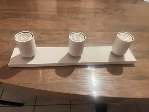 Phillips hue spots wit, Huis en Inrichting, Lampen | Spots, Zo goed als nieuw, Plafondspot of Wandspot, Metaal of Aluminium, Led