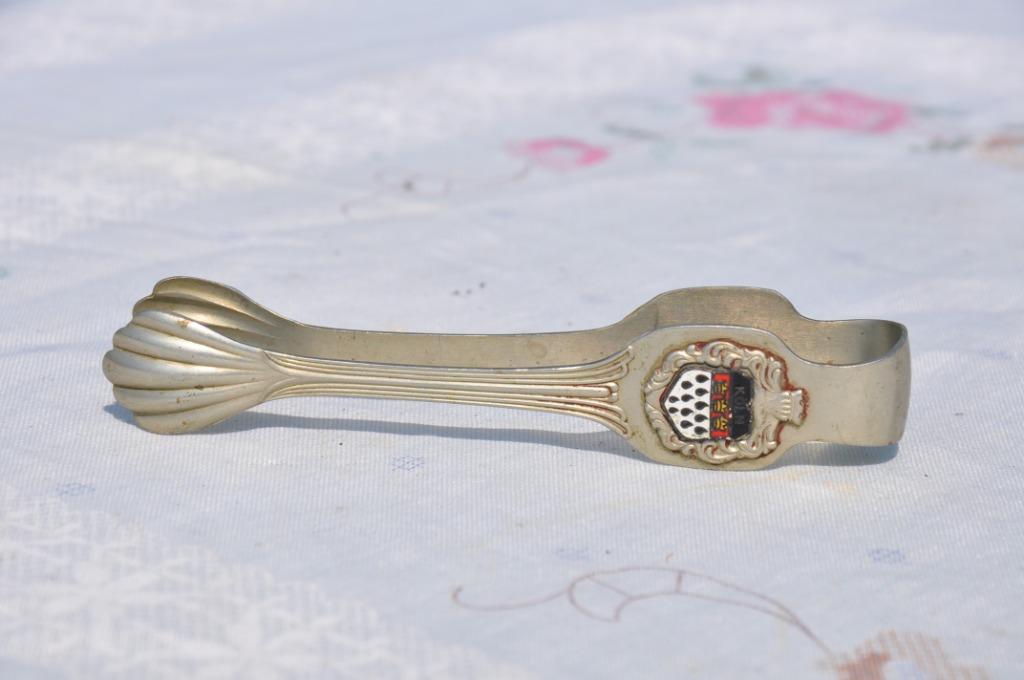 pince a sucre bout coquille koln, Enlèvement ou Envoi