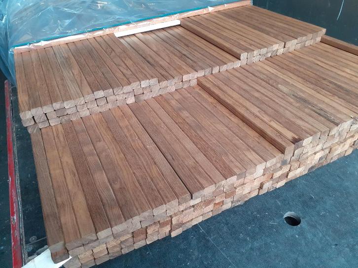 Revêtement mural Thermo Fraké 18x25mm - 300 pièces- 36,50m2, Jardin & Terrasse, Poteaux, Poutres & Planches, Neuf, Planches, 250 cm ou plus