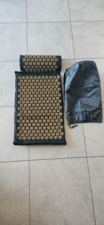 Acupressuur Mat met kussen beschikbaar voor biedingen