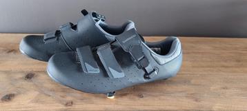 Shimano dames koersfietsschoenen + schoenplaatje beschikbaar voor biedingen