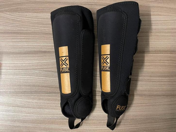 FUSE scheenbeschermers – maat 5, Sport en Fitness, Vechtsporten en Zelfverdediging, Zo goed als nieuw, Overige, Vechtsportbescherming