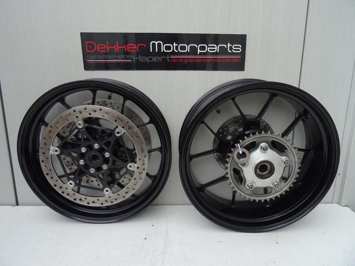 Complete set Wielen / Velgen Aprilia RSV4 2009-2010-2011 >, Motos, Pièces | Autre, Enlèvement ou Envoi