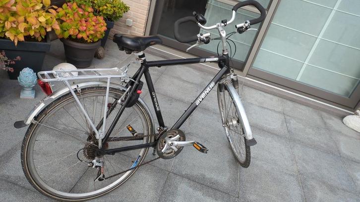 Avenue stads-/tourfiets 28 inch – 21 versnellingen., Fietsen en Brommers, Fietsen | Heren | Herenfietsen, Gebruikt, 57 tot 61 cm