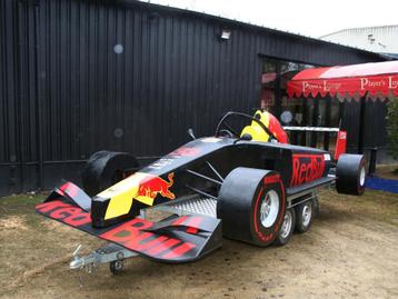 Formule 1 Raceauto  (replica) modelauto  L 5.30 x B 2.20m.