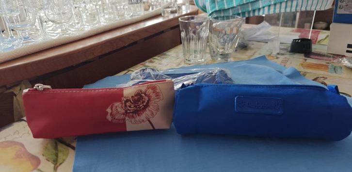 etui pennenzak nieuw reclame Chaudfontaine, Diversen, Schoolbenodigdheden, Nieuw, Ophalen of Verzenden