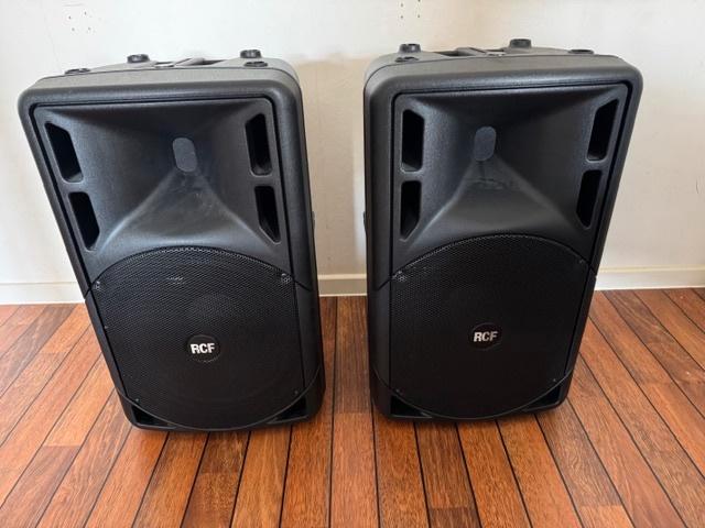 RCF ART 315P MKIII passieve luidsprekers, Audio, Tv en Foto, Luidsprekerboxen, Zo goed als nieuw, Front, Rear of Stereo speakers