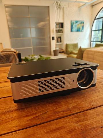 Beamer Q1 1080p prijs voor beste budget projector in 2019