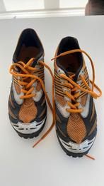 Spikes Adidas maat 41 gratis, Sport en Fitness, Loopsport en Atletiek, Gebruikt, Spikes, Hardlopen, Ophalen