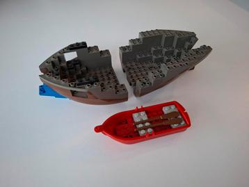 Lego piratenboot beschikbaar voor biedingen