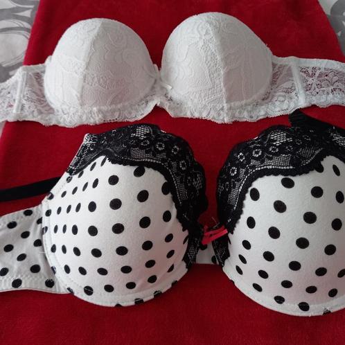 2 nieuwe Pushup BH, Eu 80B en de kanten 70B, Kleding | Dames, Ondergoed en Lingerie, BH, Ophalen of Verzenden