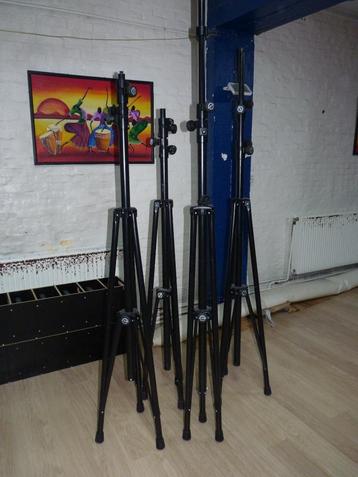SET VAN 4 K&M 24640 LICHTE STATIEVEN beschikbaar voor biedingen