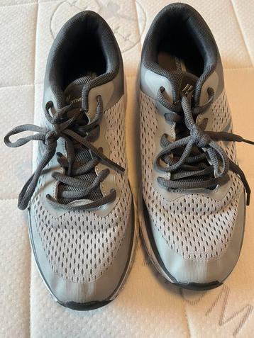 Unisex sneakers Panther maat 40 beschikbaar voor biedingen