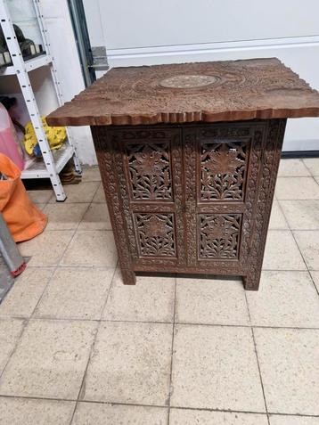 Table ancienne artisanal en très bonne état, Enlèvement ou Envoi