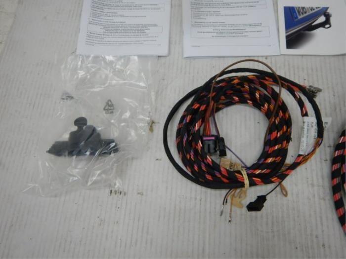 Trekhaak kabelset Volkswagen Passat (22742681), Auto-onderdelen, Elektronica en Kabels, Gebruikt, Ophalen
