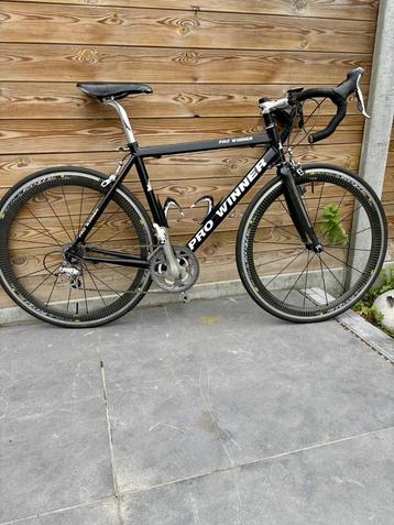 Racefiets beschikbaar voor biedingen