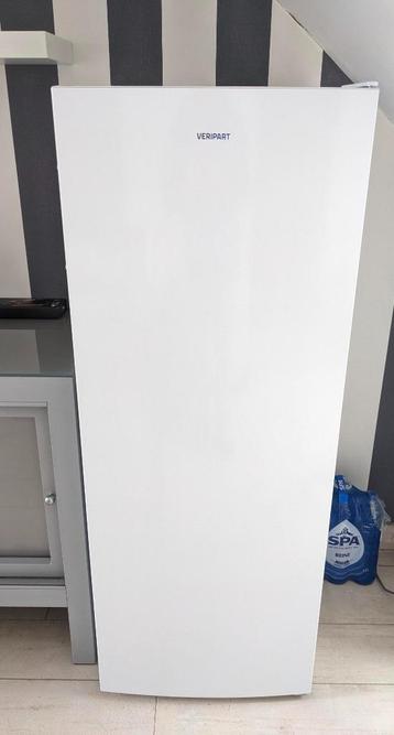 Vriezer, Elektronische apparatuur, Vriezers en Diepvrieskisten, 120 tot 140 cm, Minder dan 60 cm, Zo goed als nieuw, Vrijstaand