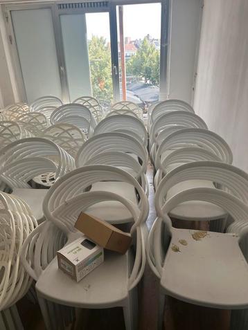 Chaises de terrasse blanches 80st, Enlèvement