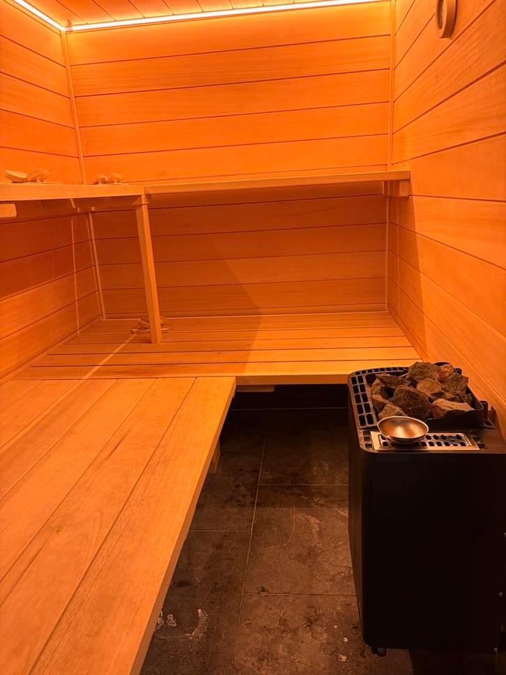 Saunakachel Eós 9 Kw (incl. bedieningspaneel), Sport en Fitness, Sauna, Gebruikt, Onderdelen, Fins of Traditioneel, Ophalen