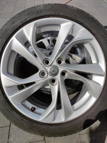 Originele Opel Astra K 17 inch velgen 5x105 zomerbanden  beschikbaar voor biedingen