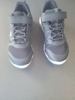 Lichte en ademende sneakers met klittenband - maat 38, Nieuw, Decathlon, Ophalen of Verzenden, Jongen of Meisje