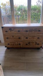 Teaken kast op wielen, Huis en Inrichting, Ophalen, Zo goed als nieuw