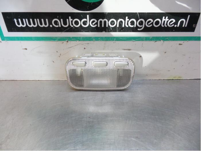 Binnenverlichting achter van een Peugeot 807 (807 02-), Auto-onderdelen, Verlichting, Peugeot, Gebruikt, Ophalen of Verzenden