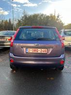 Ford fiesta benzine  141000 km motor 1.4, Auto's, Voorwielaandrijving, Overige kleuren, Leder, Handgeschakeld