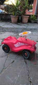 Voiture enfant en parfait état, Enlèvement