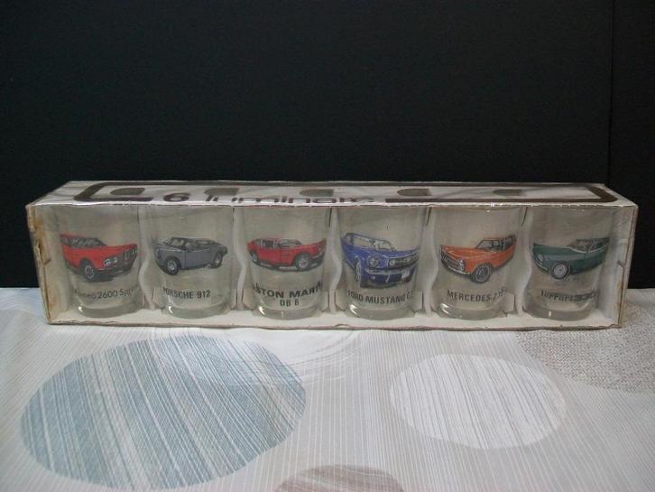 Ferrari Porsche Aston Martin Mustang Mercedes - Glas Glazen, Verzamelen, Automerken, Motoren en Formule 1, Zo goed als nieuw, Auto's