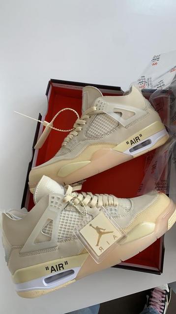 Jordan 4 off white  beschikbaar voor biedingen