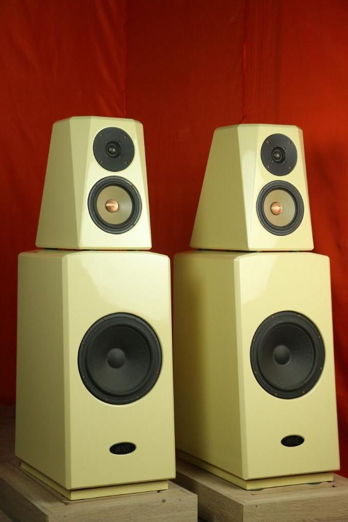 WHS Audio Technology The Sphinx TRADE.INRUIL Hot DYI!, Audio, Tv en Foto, Luidsprekerboxen, Zo goed als nieuw, Front, Rear of Stereo speakers