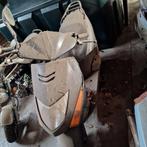 Honda lead 110cc a vendre pour pieces ou aménagement, Motos, 1 cylindre, Scooter, Particulier, 110 cm³