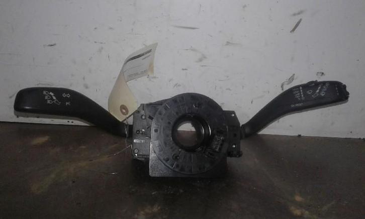 COMBISCHAKELAAR STUUR Skoda Fabia II (5J) (|6Q0959653B|), Auto-onderdelen, Dashboard en Schakelaars, Skoda, Gebruikt