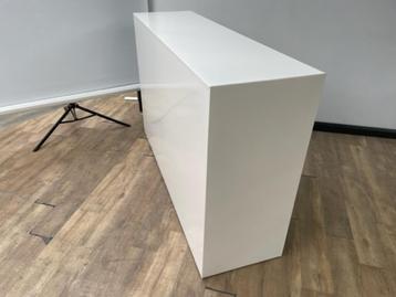 Metalen schuifdeurkast 160 (wit) beschikbaar voor biedingen