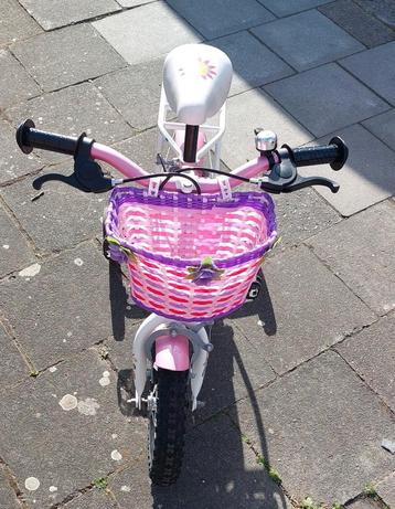 Vélo enfant 12 pouces avec stabilisateurs  beschikbaar voor biedingen