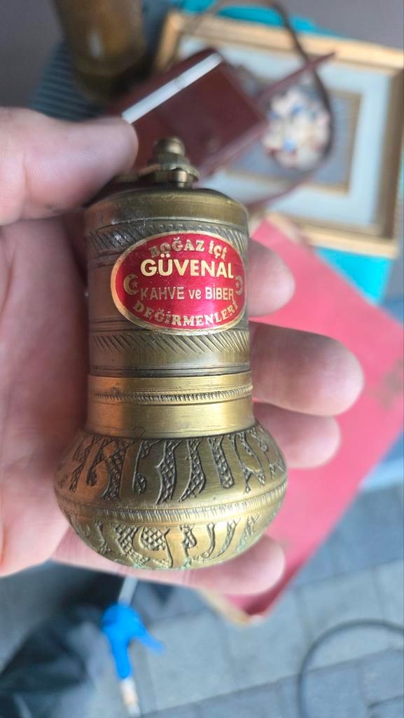 Turkse koffiemolen, Verzamelen, Rookartikelen, Aanstekers en Luciferdoosjes, Zo goed als nieuw, Ophalen of Verzenden