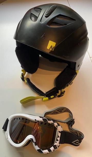 Ski helm en ski bril