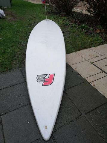 F2 windsurfen, Watersport en Boten, Windsurfen, Ophalen, Gebruikt, Plank, Met vin(nen)