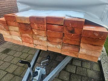 Houten balken  beschikbaar voor biedingen