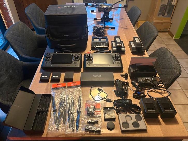 Yuneec Typhoon H Plus, ST16S + accessoires, Audio, Tv en Foto, Drones, Zo goed als nieuw, Ophalen of Verzenden