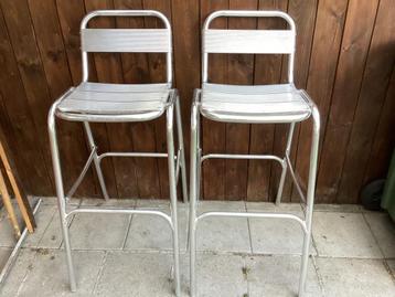 2 aluminium krukken 10€ voor de 2 samen beschikbaar voor biedingen