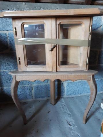 encoignure meuble artisanal vitrine beschikbaar voor biedingen